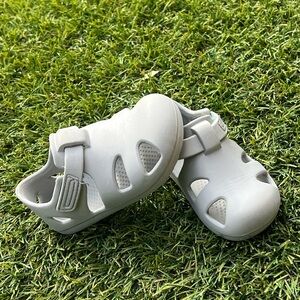 Ten Little Splash Sandals